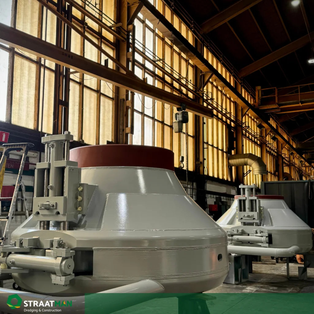 Completion of female parts bow coupling Straatman