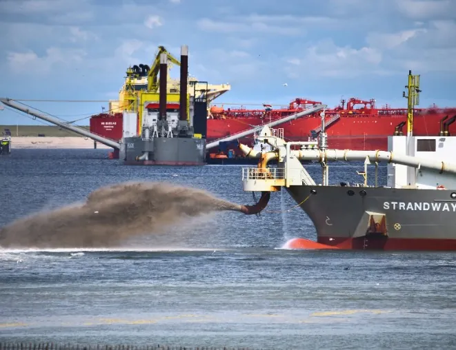 Straatman Bow Coupling dredging